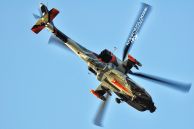AH-64D_Apache_HolAF_Q-17_01.jpg