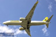 B_737-8-200MAX_SP-RZB_Buzz03.jpg