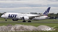 B_787-85D_Dreamliner_SP-LRC_LOT_04.jpg