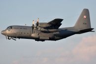 C-130E_Hercules_PolAF_1502_00.jpg