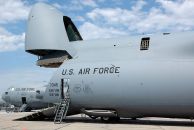 C-5B_Galaxy_US_AF_87-0045_AMC_Dover_02.jpg