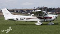 Cessna_172S_Skyhawk_SP_SP-KZK_02.jpg