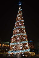 Nazwa pliku=ChoinkaKrakowGaleriaKrakowska201401.jpg
Wielkość pliku=208KiB
Rozmiar=933x1400
Data dodania= 05, Grudzień 2025 ChoinkaKrakowGaleriaKrakowska201401.jpg