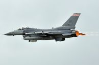 F-16C-30H_Fighting_Falcon_USAF_87-0280_WI_00.jpg