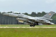 F-16CJ-522B_Jastrzab_Pol_AF_4064_32BLT_00.jpg