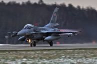F-16CJ_Jastrzab_Pol_AF_4072_03.jpg